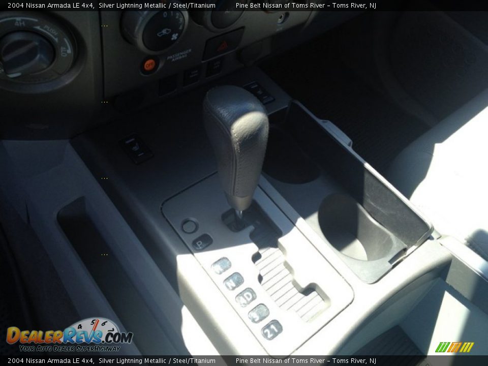 2004 Nissan Armada LE 4x4 Silver Lightning Metallic / Steel/Titanium Photo #12