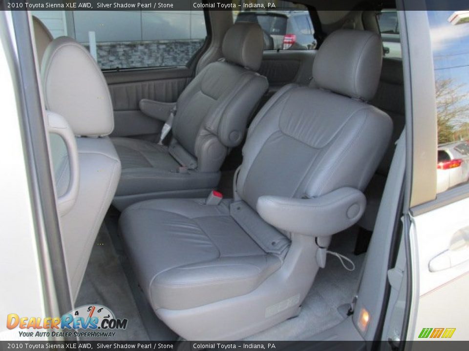 2010 Toyota Sienna XLE AWD Silver Shadow Pearl / Stone Photo #19