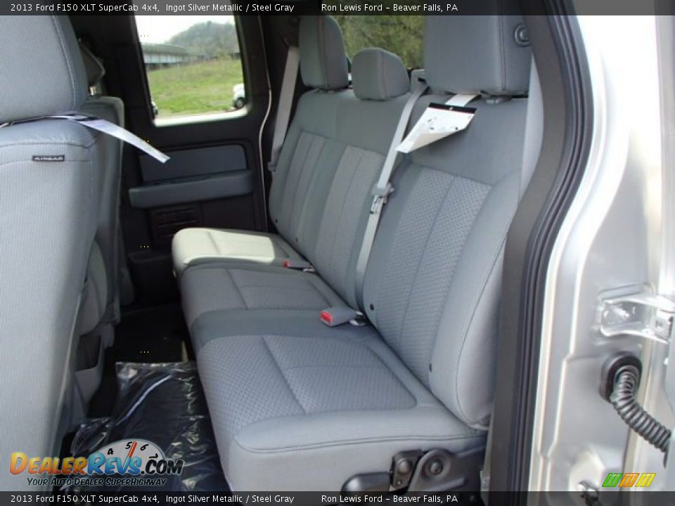 Rear Seat of 2013 Ford F150 XLT SuperCab 4x4 Photo #13