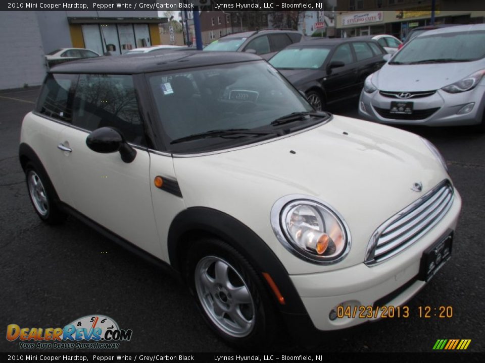 2010 Mini Cooper Hardtop Pepper White / Grey/Carbon Black Photo #2