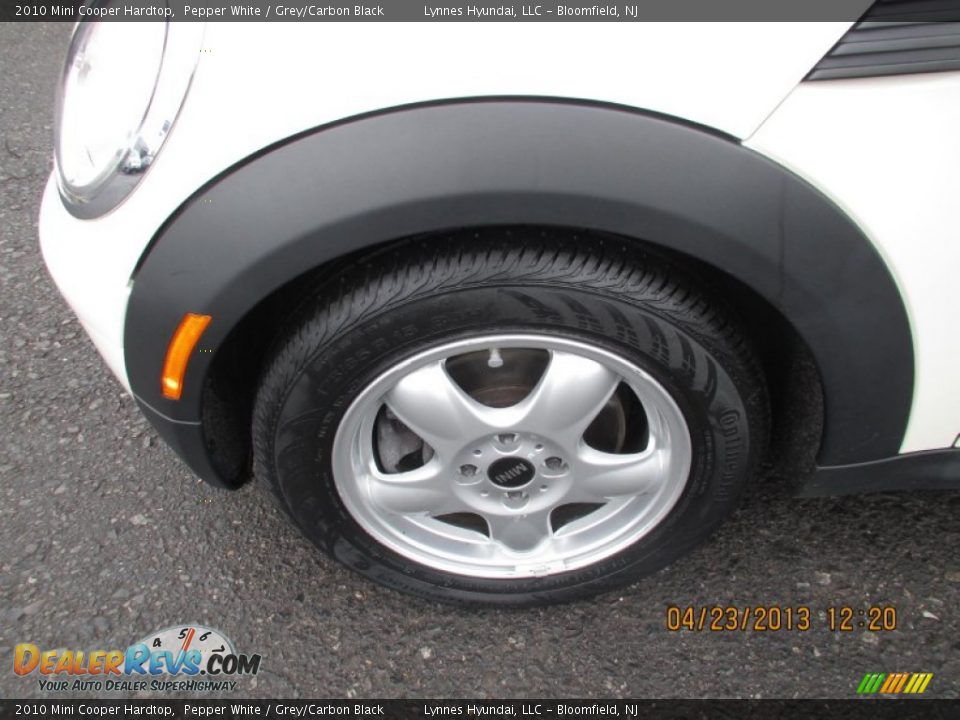 2010 Mini Cooper Hardtop Pepper White / Grey/Carbon Black Photo #4