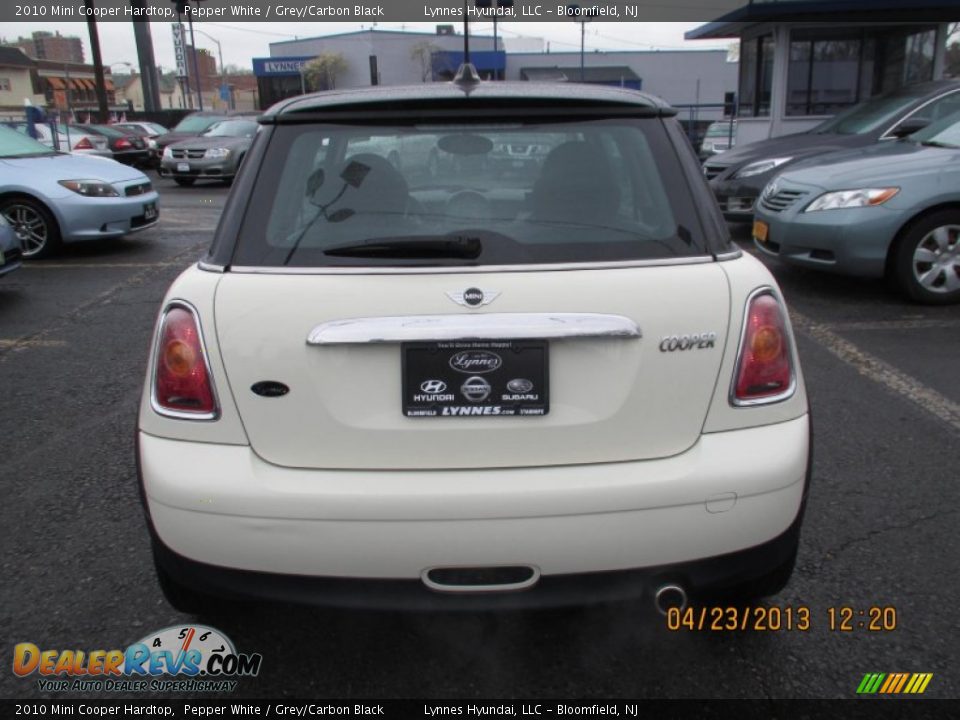 2010 Mini Cooper Hardtop Pepper White / Grey/Carbon Black Photo #5