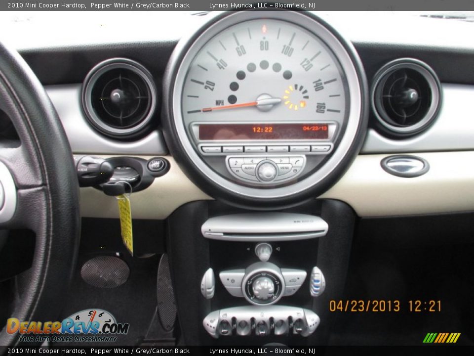 2010 Mini Cooper Hardtop Pepper White / Grey/Carbon Black Photo #11