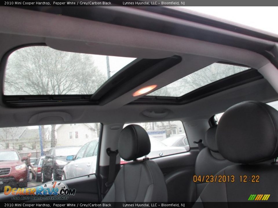 2010 Mini Cooper Hardtop Pepper White / Grey/Carbon Black Photo #15