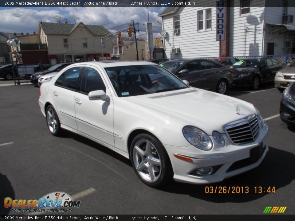2009 Mercedes-Benz E 350 4Matic Sedan Arctic White / Black Photo #2