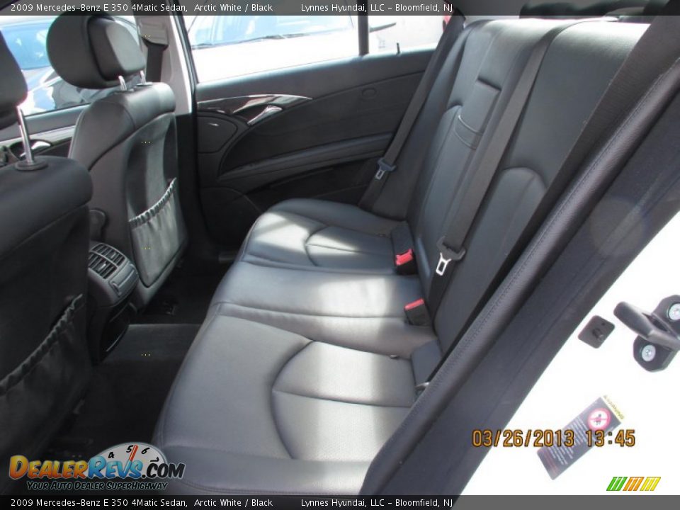 2009 Mercedes-Benz E 350 4Matic Sedan Arctic White / Black Photo #9