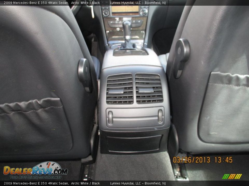 2009 Mercedes-Benz E 350 4Matic Sedan Arctic White / Black Photo #10