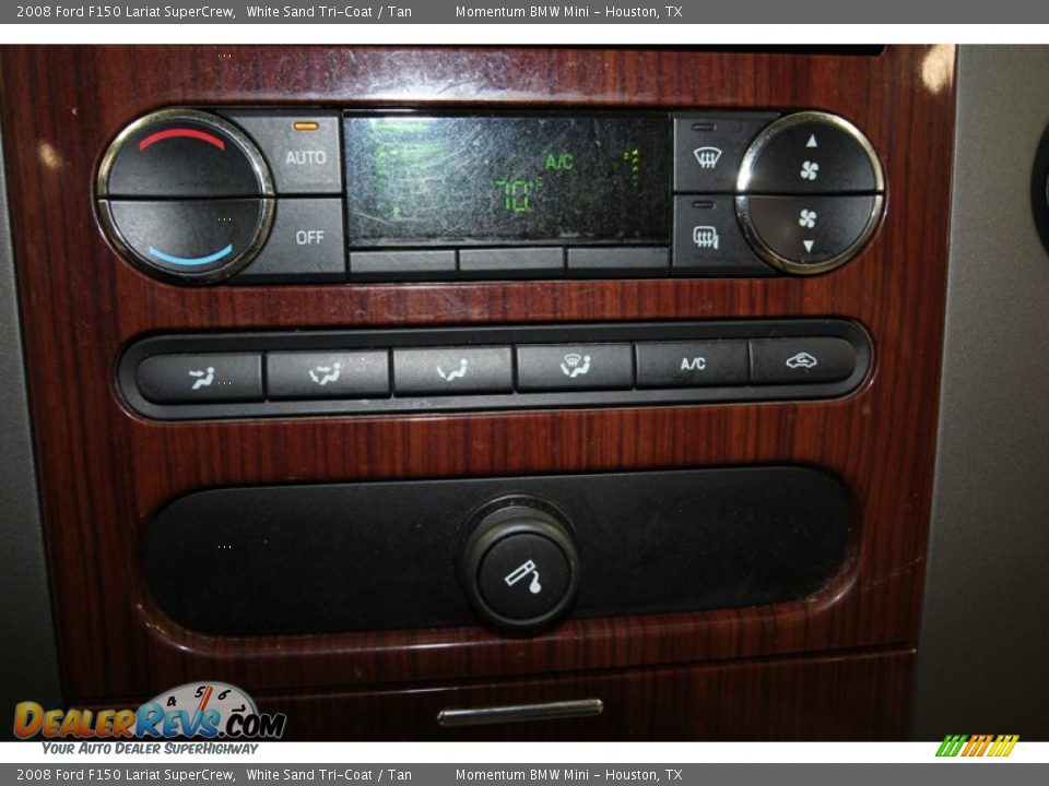 Controls of 2008 Ford F150 Lariat SuperCrew Photo #20