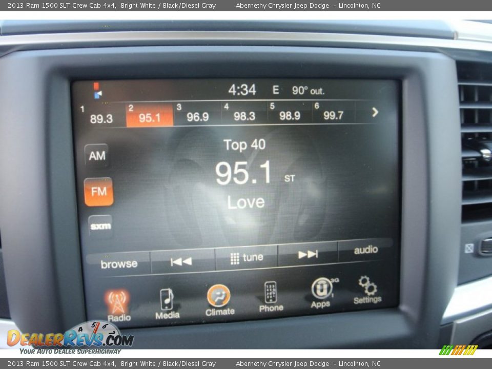 2013 Ram 1500 SLT Crew Cab 4x4 Bright White / Black/Diesel Gray Photo #10