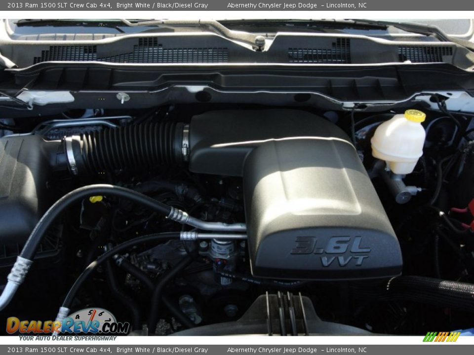 2013 Ram 1500 SLT Crew Cab 4x4 Bright White / Black/Diesel Gray Photo #17
