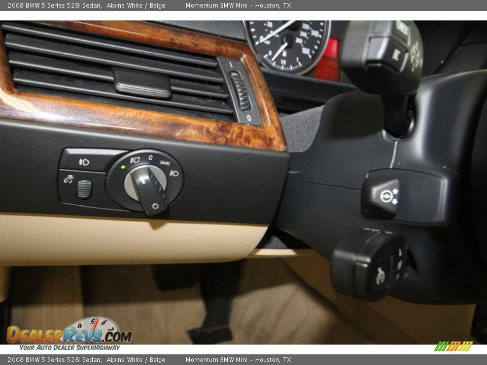2008 BMW 5 Series 528i Sedan Alpine White / Beige Photo #27