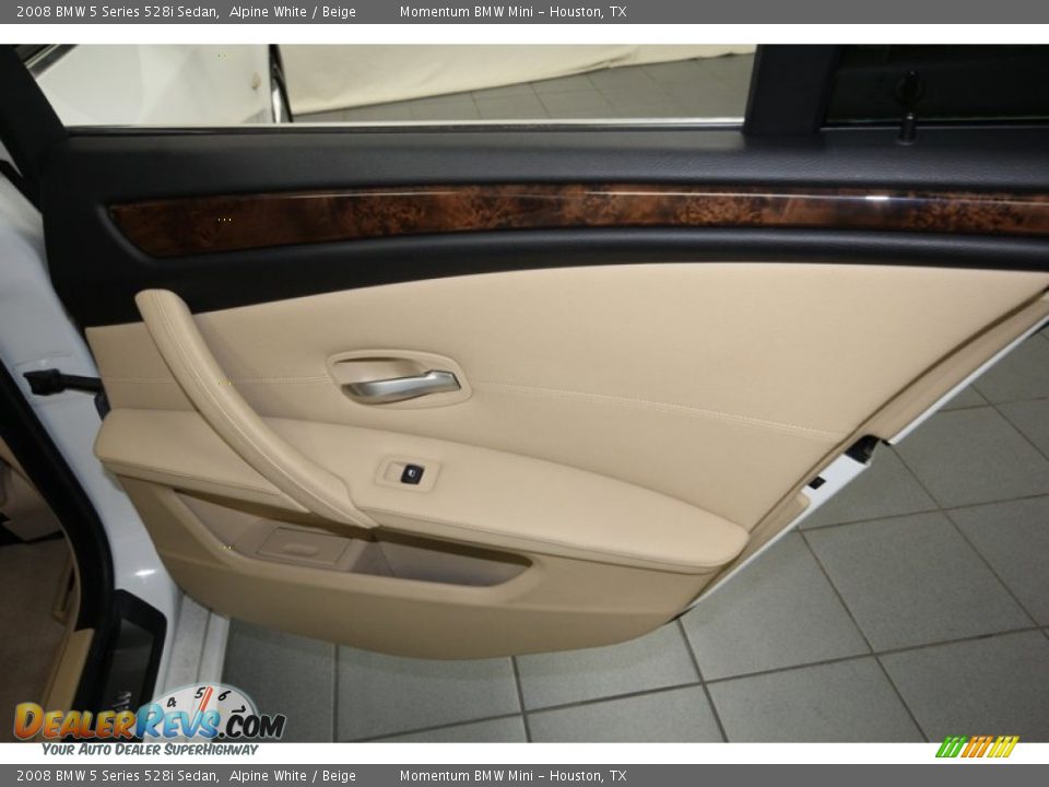 2008 BMW 5 Series 528i Sedan Alpine White / Beige Photo #35