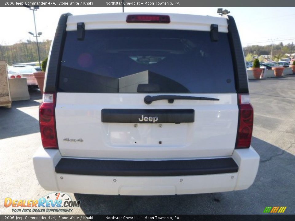 2006 Jeep Commander 4x4 Stone White / Khaki Photo #4