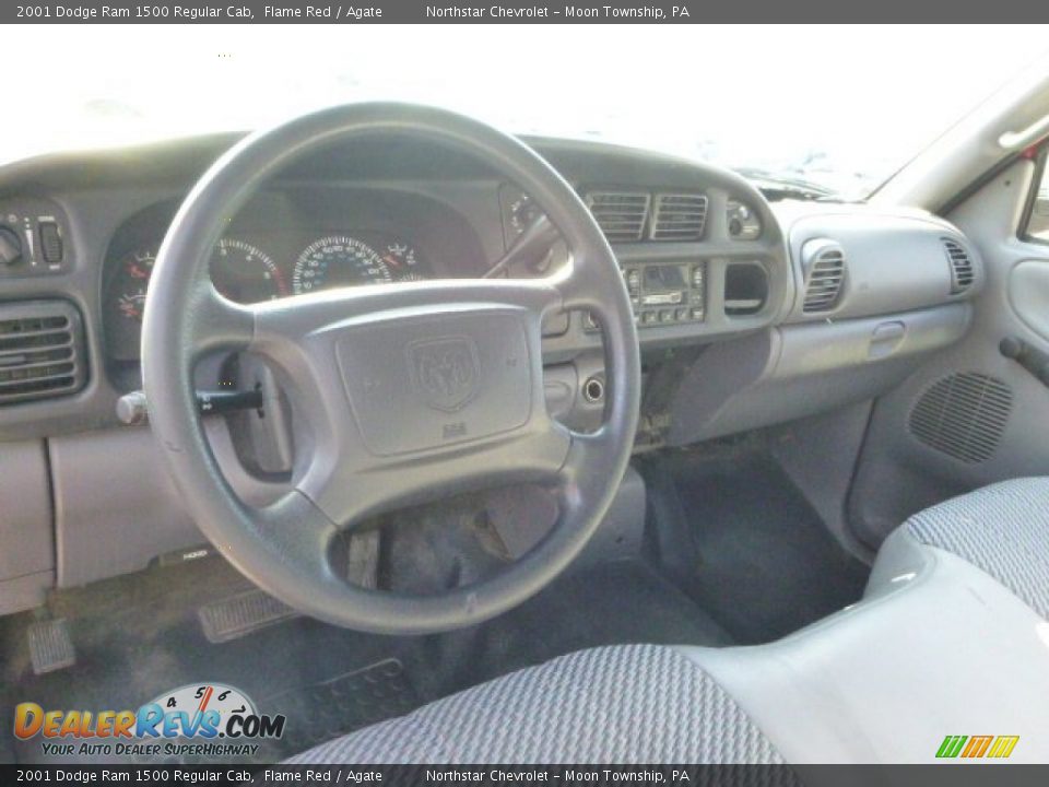 2001 Dodge Ram 1500 Regular Cab Flame Red / Agate Photo #9