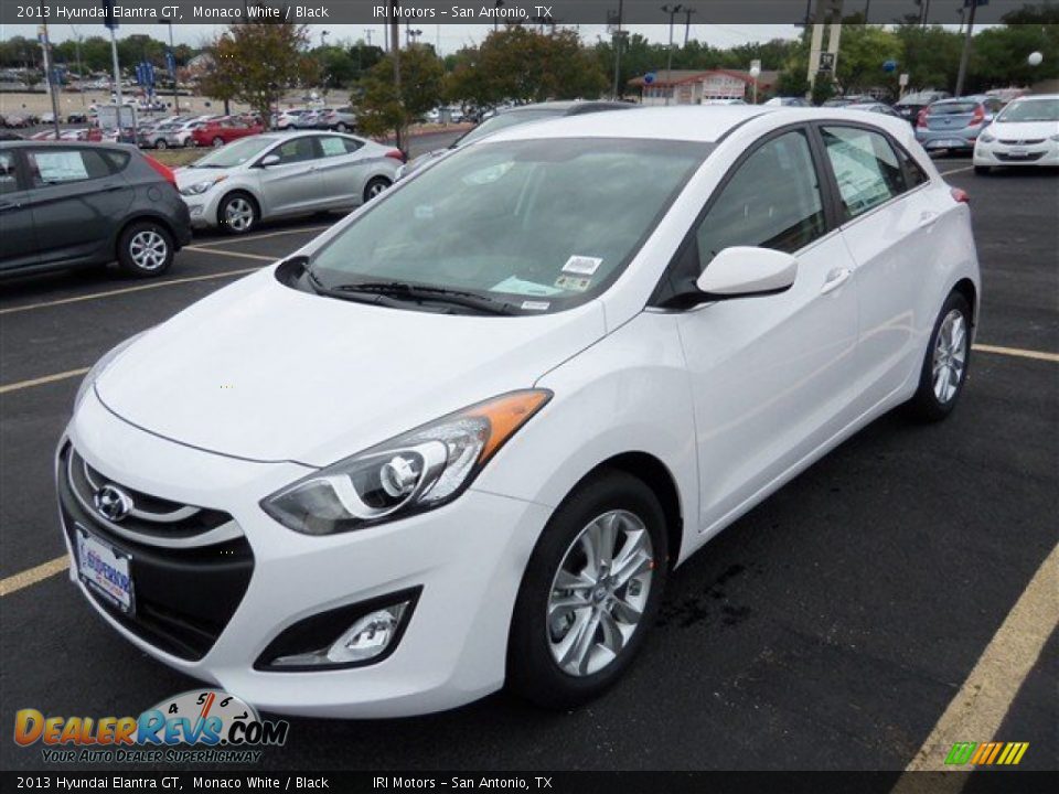 2013 Hyundai Elantra GT Monaco White / Black Photo #2