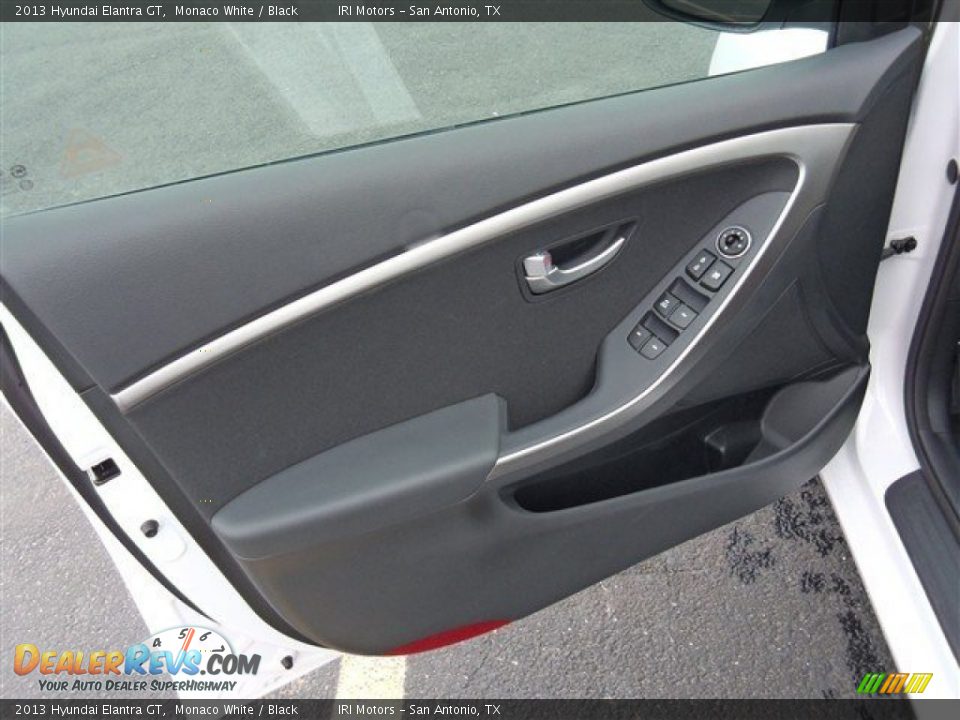 2013 Hyundai Elantra GT Monaco White / Black Photo #8