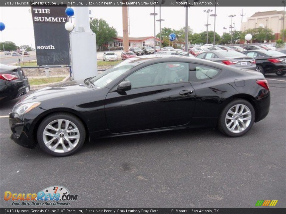 2013 Hyundai Genesis Coupe 2.0T Premium Black Noir Pearl / Gray Leather/Gray Cloth Photo #4