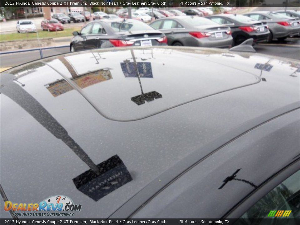 2013 Hyundai Genesis Coupe 2.0T Premium Black Noir Pearl / Gray Leather/Gray Cloth Photo #5