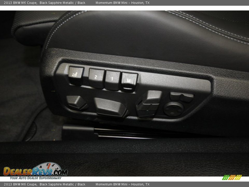 Controls of 2013 BMW M6 Coupe Photo #15