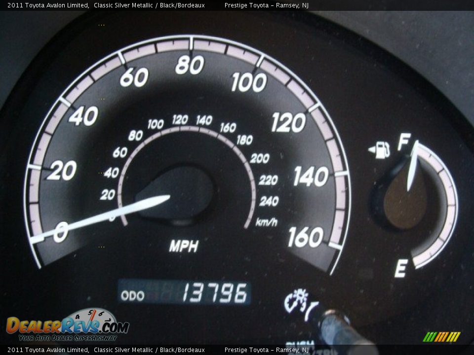 2011 Toyota Avalon Limited Classic Silver Metallic / Black/Bordeaux Photo #10