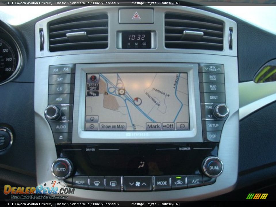 2011 Toyota Avalon Limited Classic Silver Metallic / Black/Bordeaux Photo #11