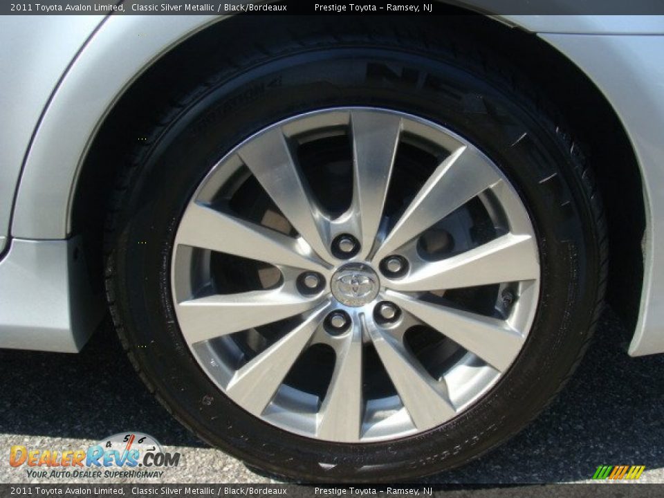 2011 Toyota Avalon Limited Classic Silver Metallic / Black/Bordeaux Photo #14