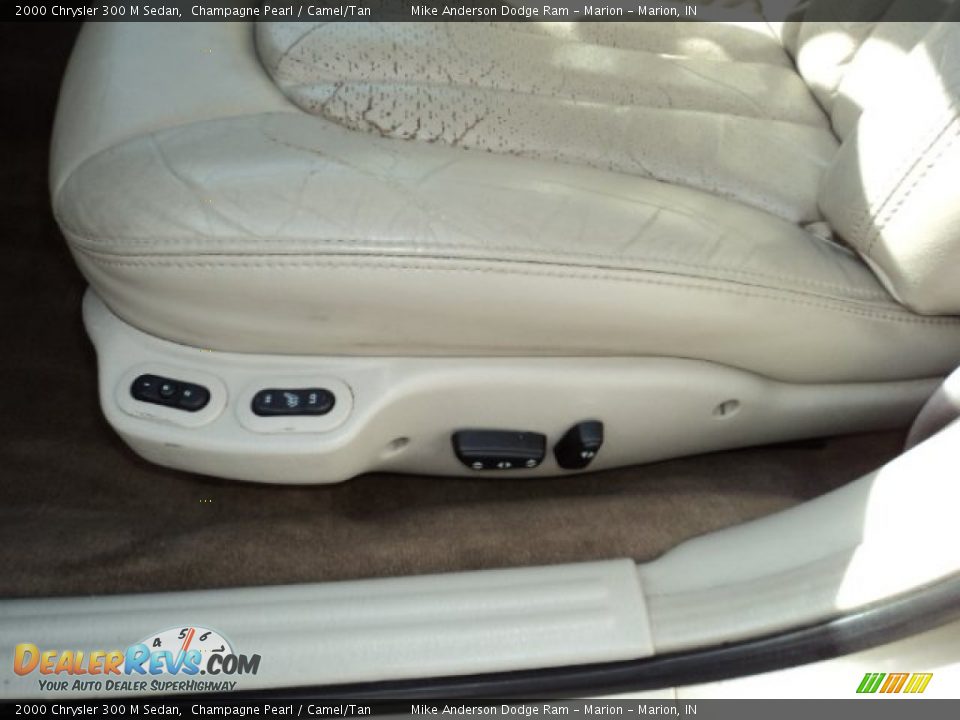 2000 Chrysler 300 M Sedan Champagne Pearl / Camel/Tan Photo #13