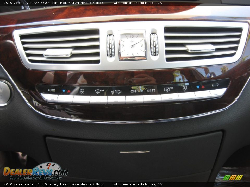 Controls of 2010 Mercedes-Benz S 550 Sedan Photo #14