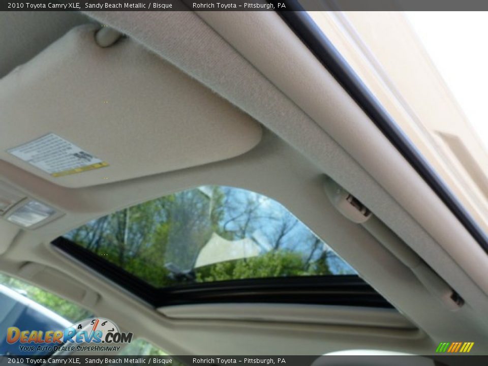 2010 Toyota Camry XLE Sandy Beach Metallic / Bisque Photo #7