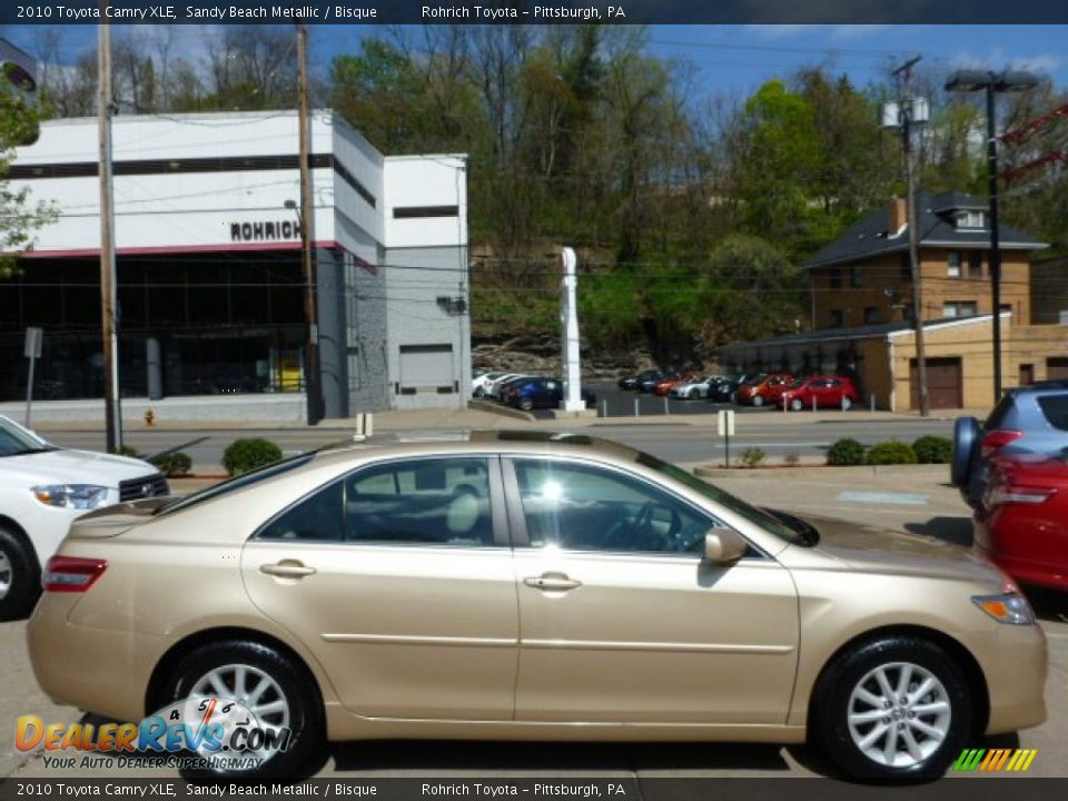 2010 Toyota Camry XLE Sandy Beach Metallic / Bisque Photo #10