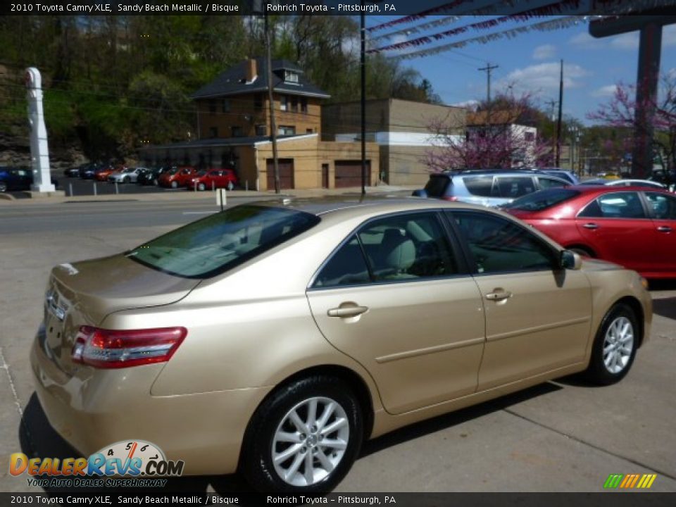2010 Toyota Camry XLE Sandy Beach Metallic / Bisque Photo #11