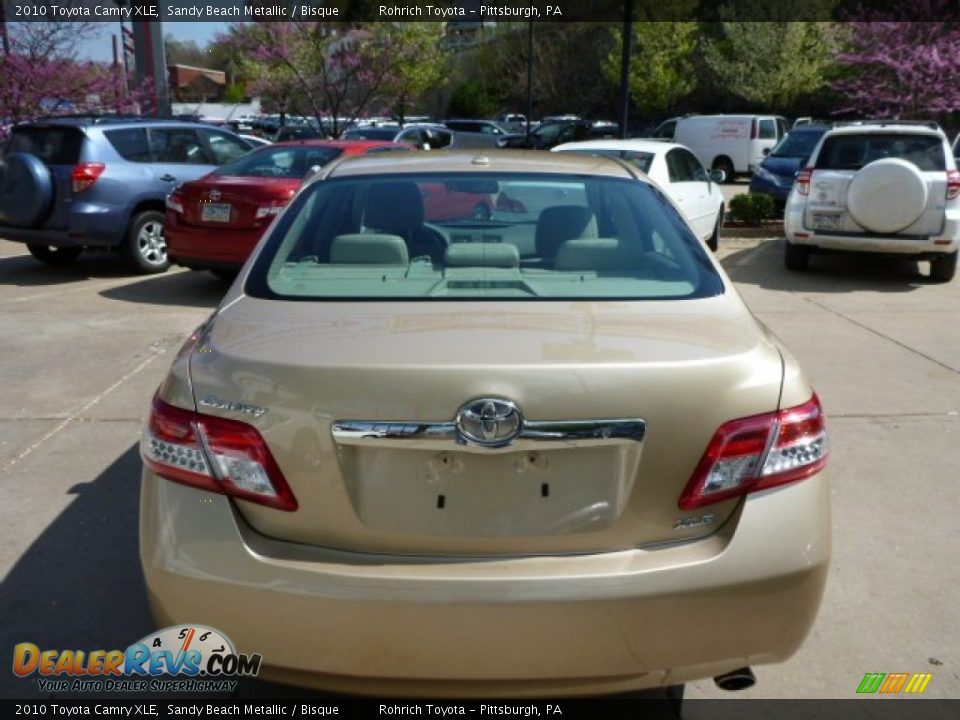 2010 Toyota Camry XLE Sandy Beach Metallic / Bisque Photo #12
