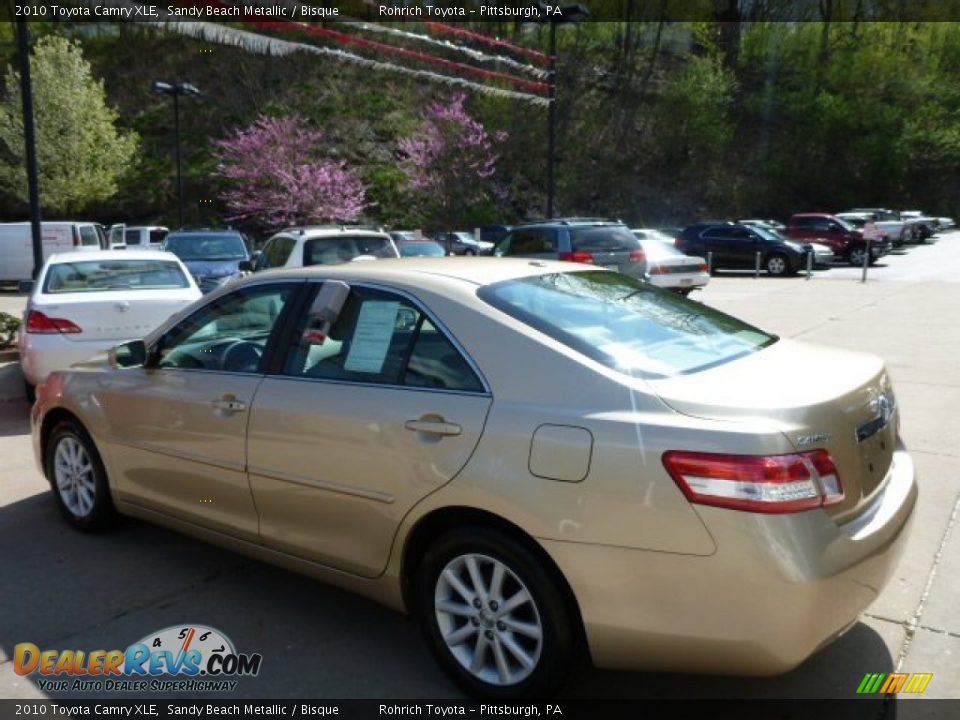 2010 Toyota Camry XLE Sandy Beach Metallic / Bisque Photo #13
