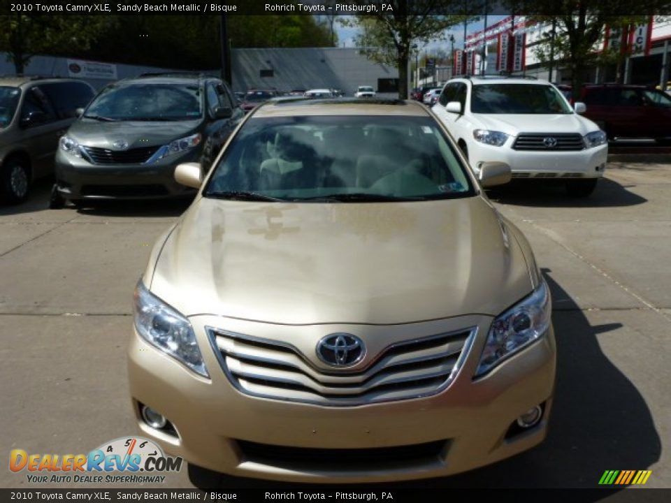 2010 Toyota Camry XLE Sandy Beach Metallic / Bisque Photo #14