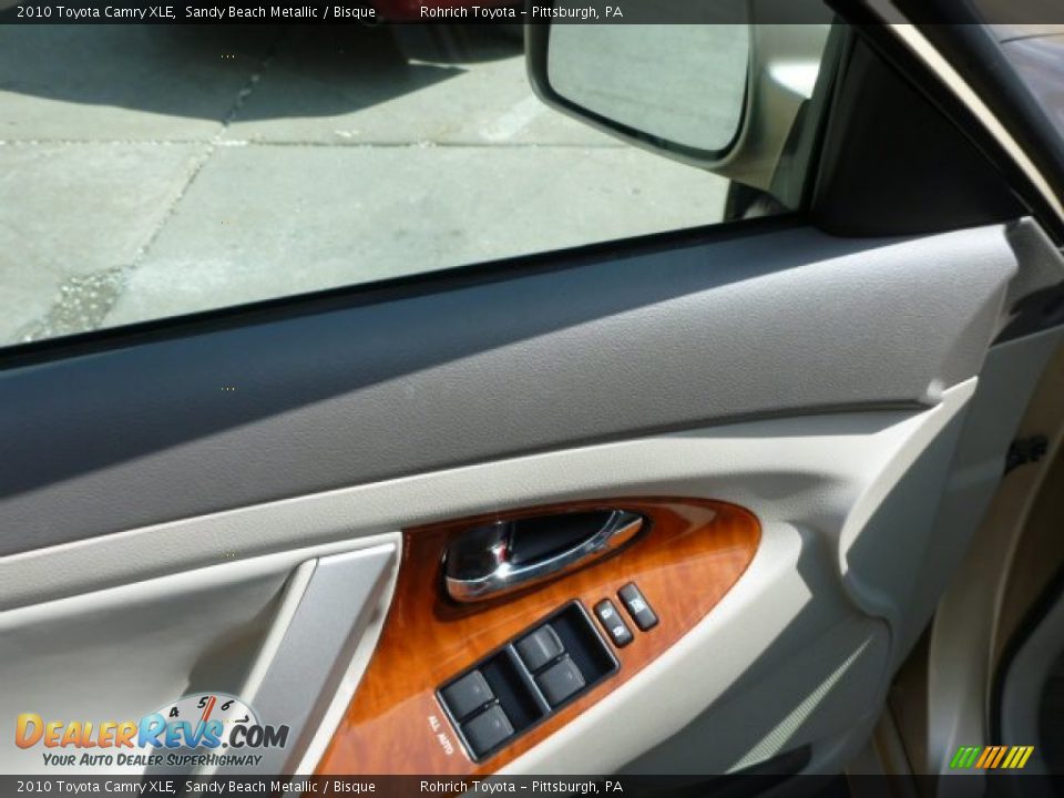 2010 Toyota Camry XLE Sandy Beach Metallic / Bisque Photo #16