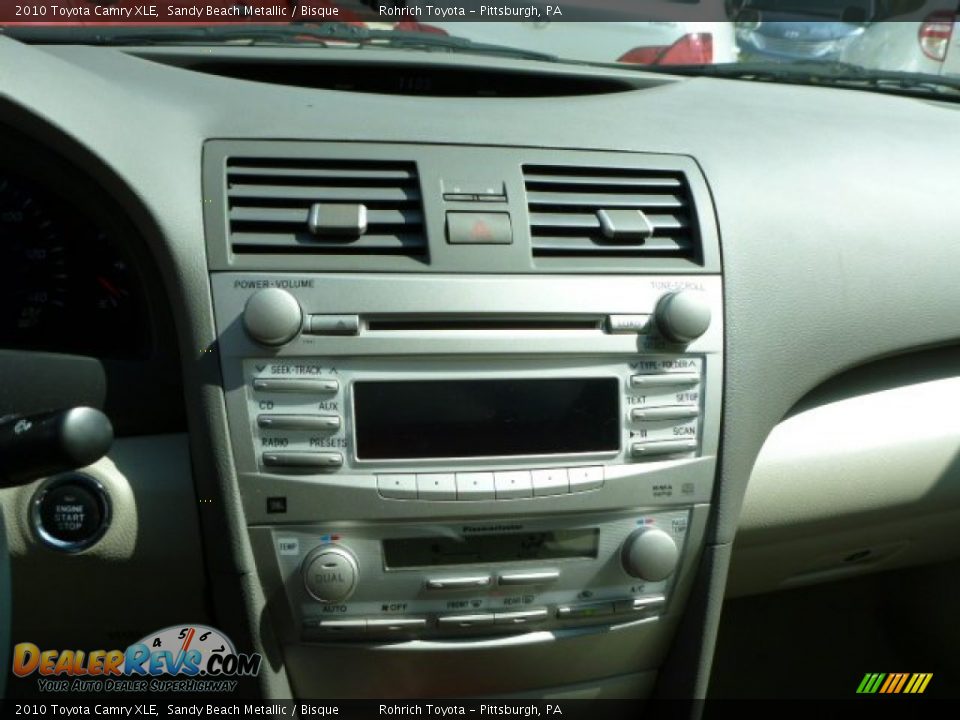 2010 Toyota Camry XLE Sandy Beach Metallic / Bisque Photo #19
