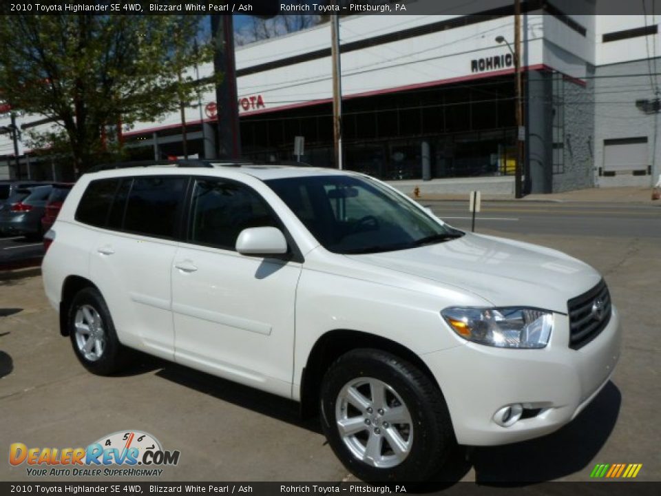 2010 Toyota Highlander SE 4WD Blizzard White Pearl / Ash Photo #1