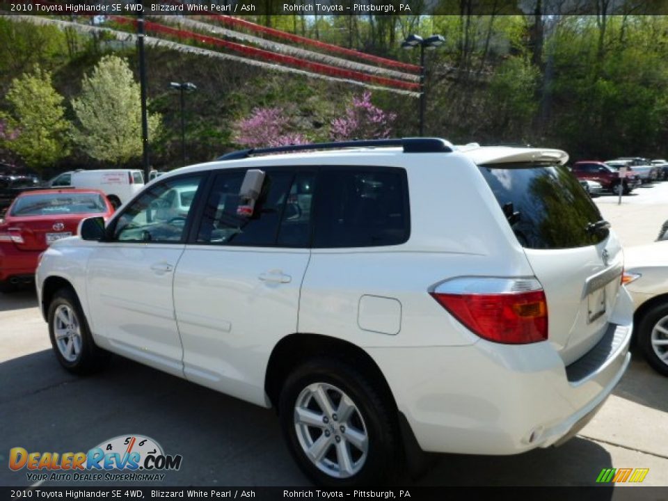 2010 Toyota Highlander SE 4WD Blizzard White Pearl / Ash Photo #13