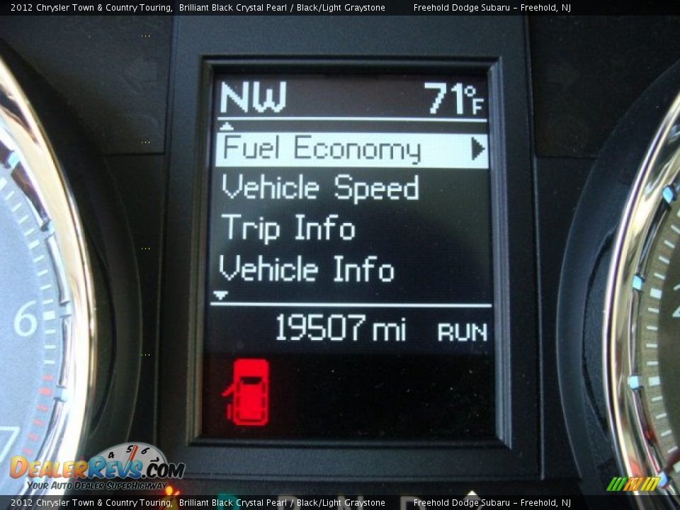 2012 Chrysler Town & Country Touring Brilliant Black Crystal Pearl / Black/Light Graystone Photo #12