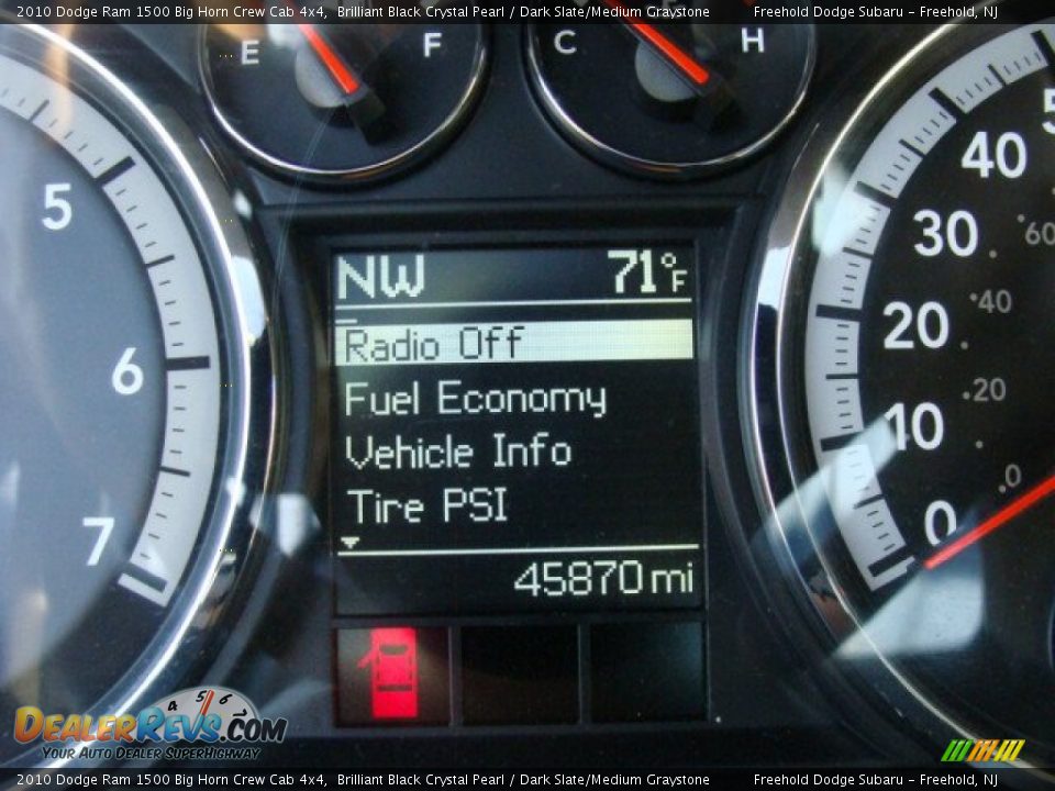 2010 Dodge Ram 1500 Big Horn Crew Cab 4x4 Brilliant Black Crystal Pearl / Dark Slate/Medium Graystone Photo #12