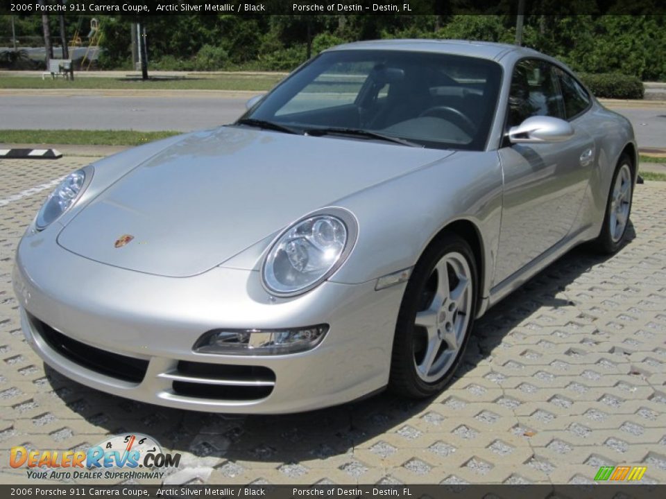 Front 3/4 View of 2006 Porsche 911 Carrera Coupe Photo #2