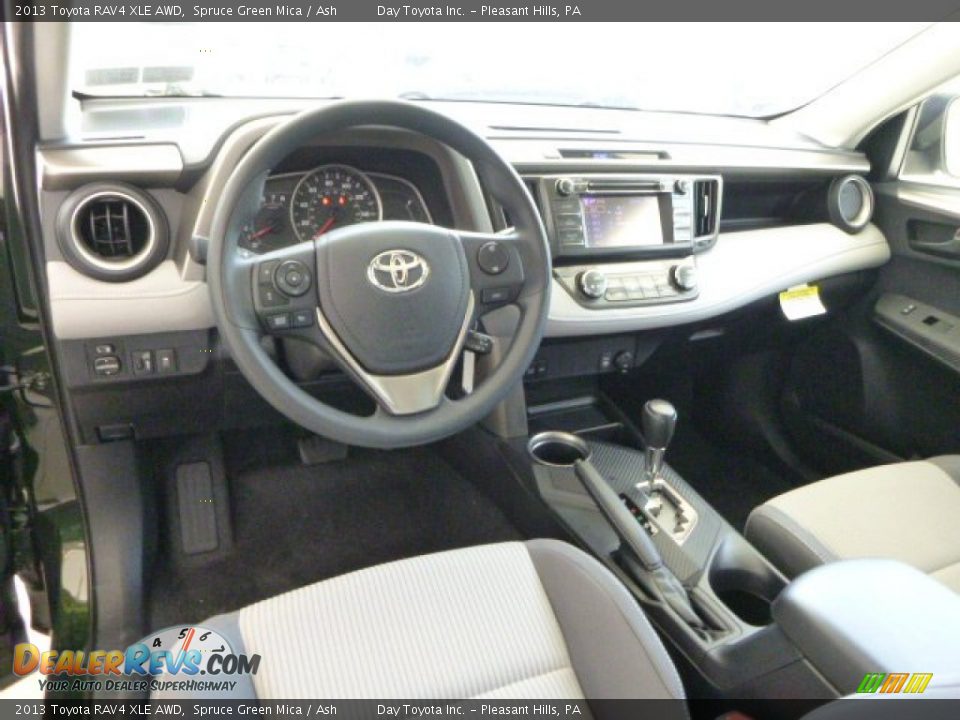 2013 Toyota RAV4 XLE AWD Spruce Green Mica / Ash Photo #15