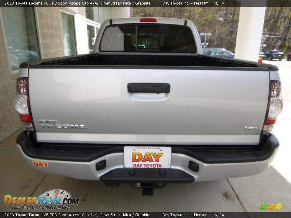2013 Toyota Tacoma V6 TRD Sport Access Cab 4x4 Silver Streak Mica / Graphite Photo #3