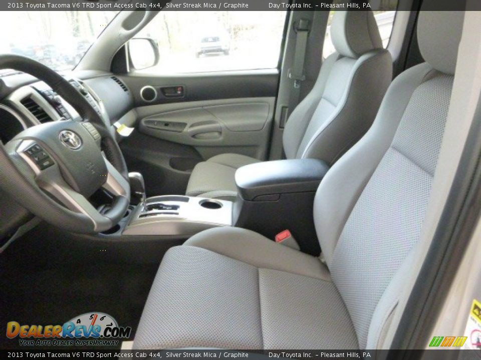 2013 Toyota Tacoma V6 TRD Sport Access Cab 4x4 Silver Streak Mica / Graphite Photo #13