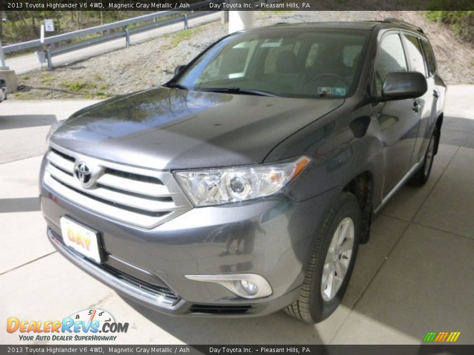 2013 Toyota Highlander V6 4WD Magnetic Gray Metallic / Ash Photo #5
