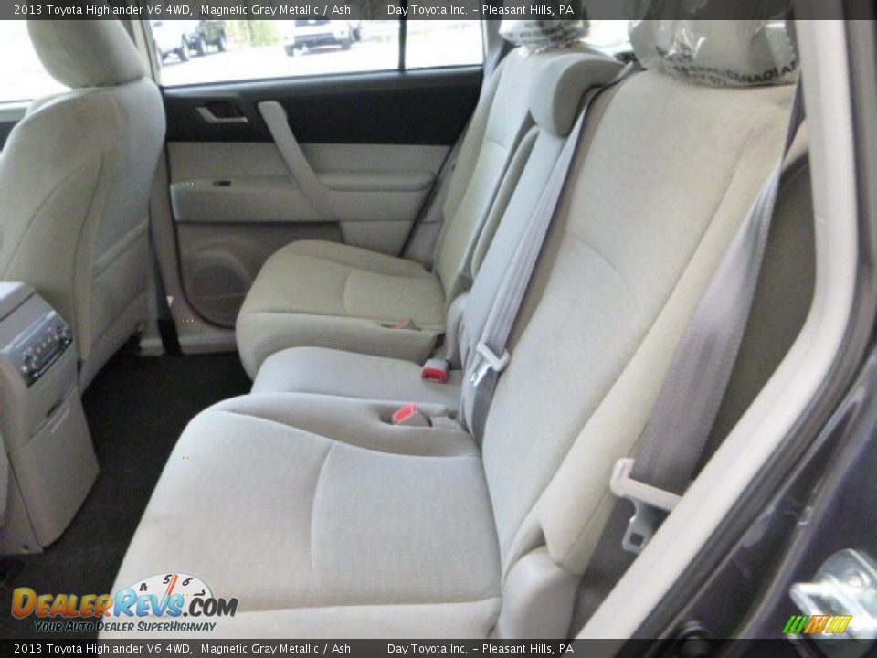 2013 Toyota Highlander V6 4WD Magnetic Gray Metallic / Ash Photo #14