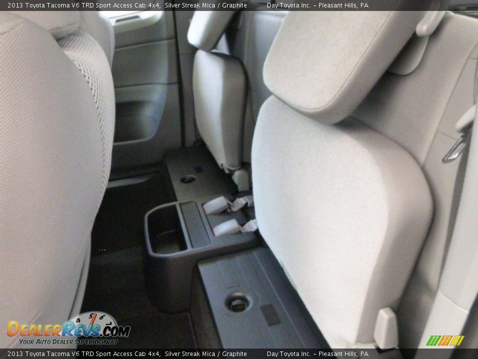 2013 Toyota Tacoma V6 TRD Sport Access Cab 4x4 Silver Streak Mica / Graphite Photo #14