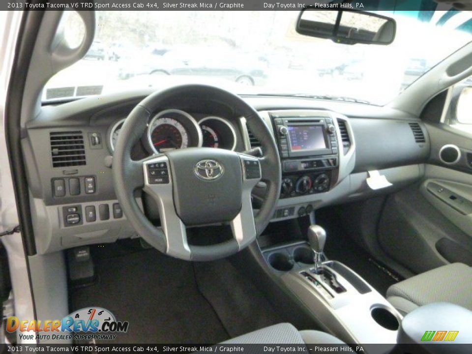 2013 Toyota Tacoma V6 TRD Sport Access Cab 4x4 Silver Streak Mica / Graphite Photo #15