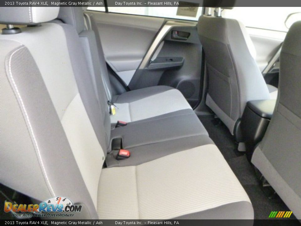 2013 Toyota RAV4 XLE Magnetic Gray Metallic / Ash Photo #12