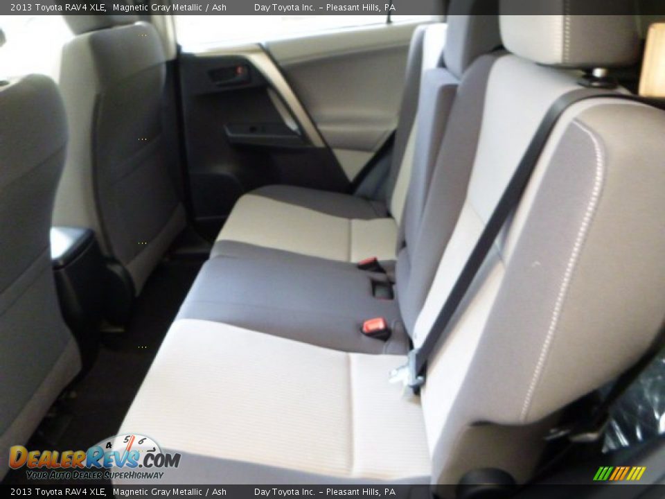 2013 Toyota RAV4 XLE Magnetic Gray Metallic / Ash Photo #14